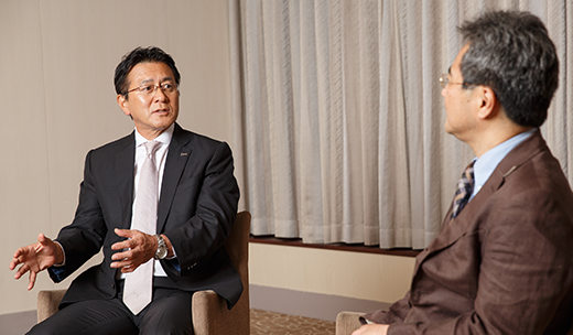 写真:竹谷先生と瀬古氏